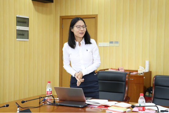 ​买世界杯比赛的网站春季学期基层党建工作研讨会暨第四次党支部书记例会召开645.png
